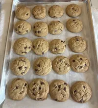 Chocolate Chip Cookies – Image 1