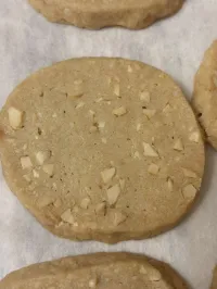 Cashew Shortbread Cookies – Image 1