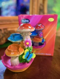 Flower Tri-Mushroom backflow burner  – Image 1