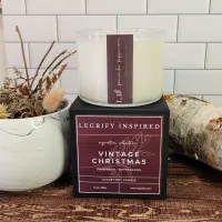 A Vintage Christmas Classic Glass 2 Wick Soy Candle – Image 1