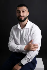 blog author image