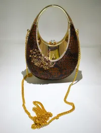 Gold Purse – Image 1