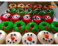 Christmas Cake Donuts – Image 1