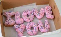 Custom Message Donuts – Image 1