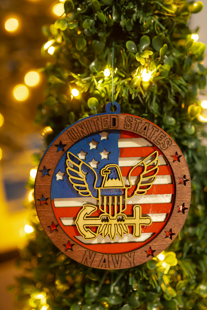 Handcrafted 3-Layer Wooden U.S. Navy Emblem – Hand-Painted Military Ornament – Image 4