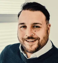 blog author image