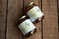 Miel biologique et cuillère de bois – Image 1