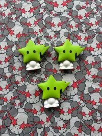 05' Bape Play Green Sta Soldier Vinyl Figures – Image 1