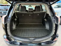 2018 Toyota Rav4 4x4 – Image 12
