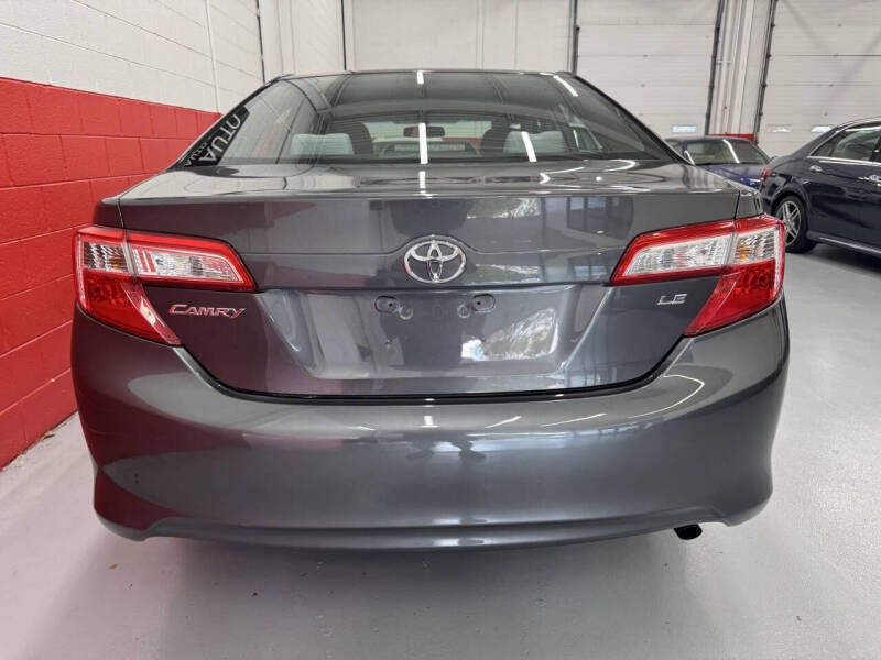 2012 Toyota Camry LE – Image 4