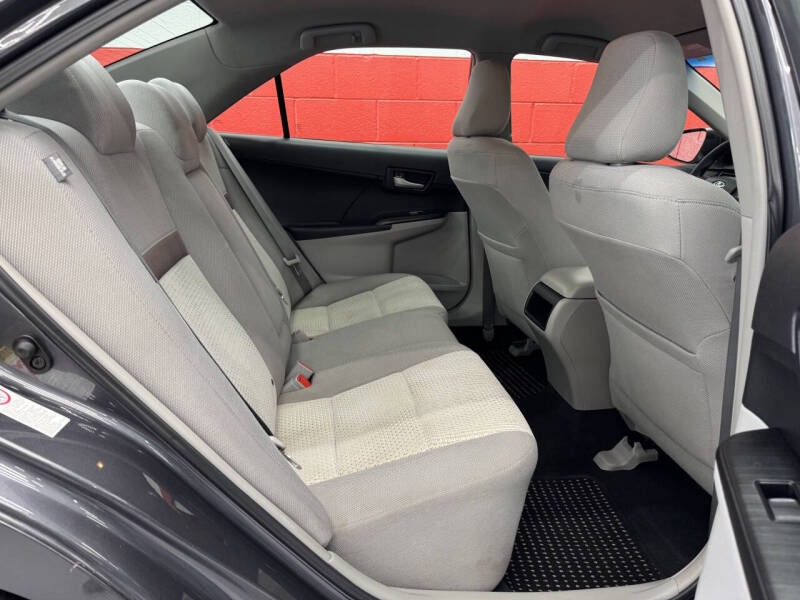 2012 Toyota Camry LE – Image 8