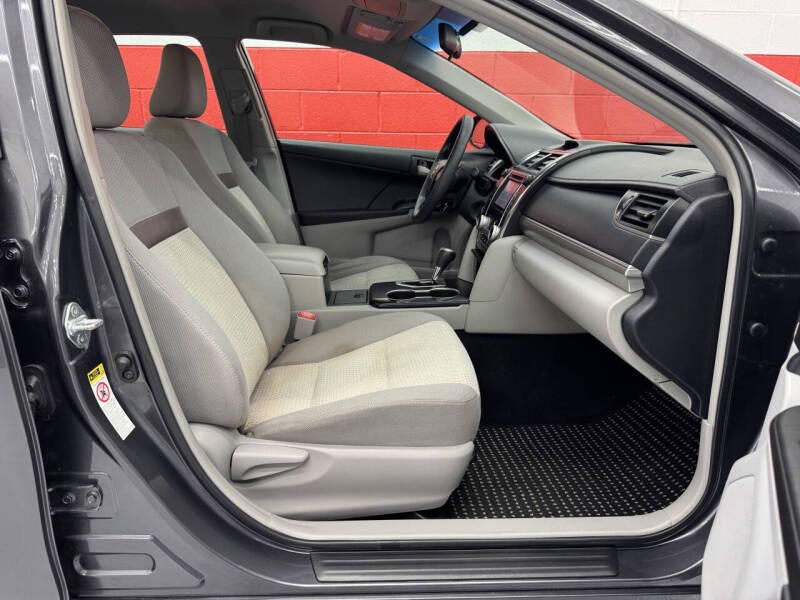 2012 Toyota Camry LE – Image 7