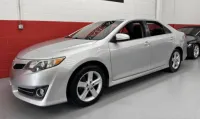 2014 Toyota Camry SE Sport – Image 2