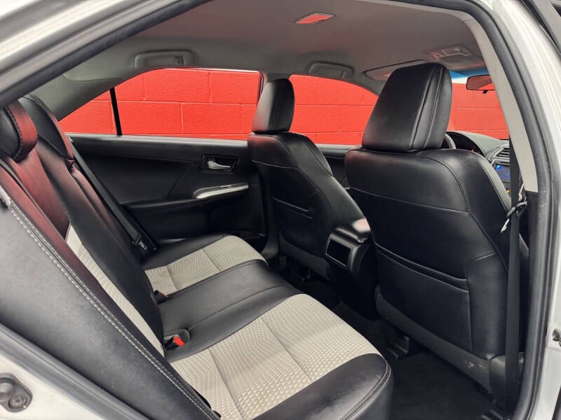 2014 Toyota Camry SE Sport – Image 8