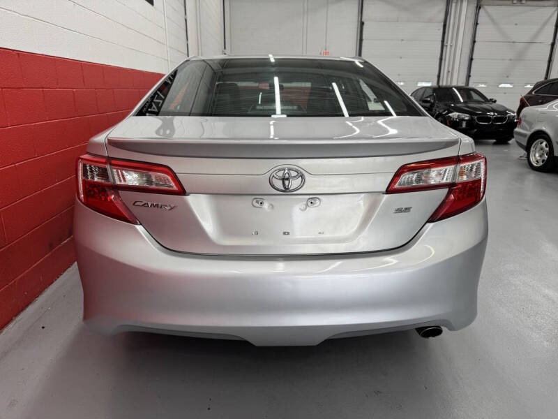 2014 Toyota Camry SE Sport – Image 5