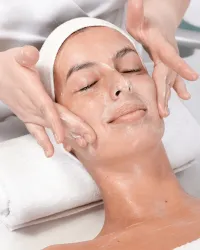 Brightening Facial – Image 1