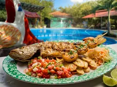 Pescado y camarón mixto