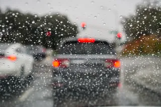 Seguro de auto en temporada de lluvias en Florida: ¿tienes la cobertura correcta?