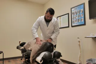 CHIROPRACTOR VS. PHYSICAL THERAPIST IN DELAWARE, OHIO: WHICH DO YOU NEED?