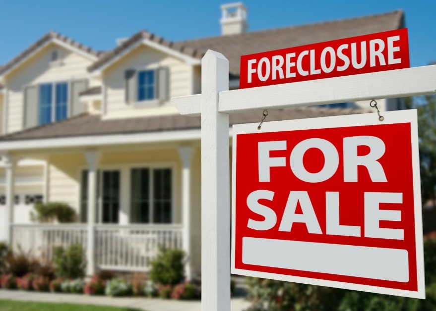 How Houston Homeowners Can Stop Foreclosure Before Time Runs Out
