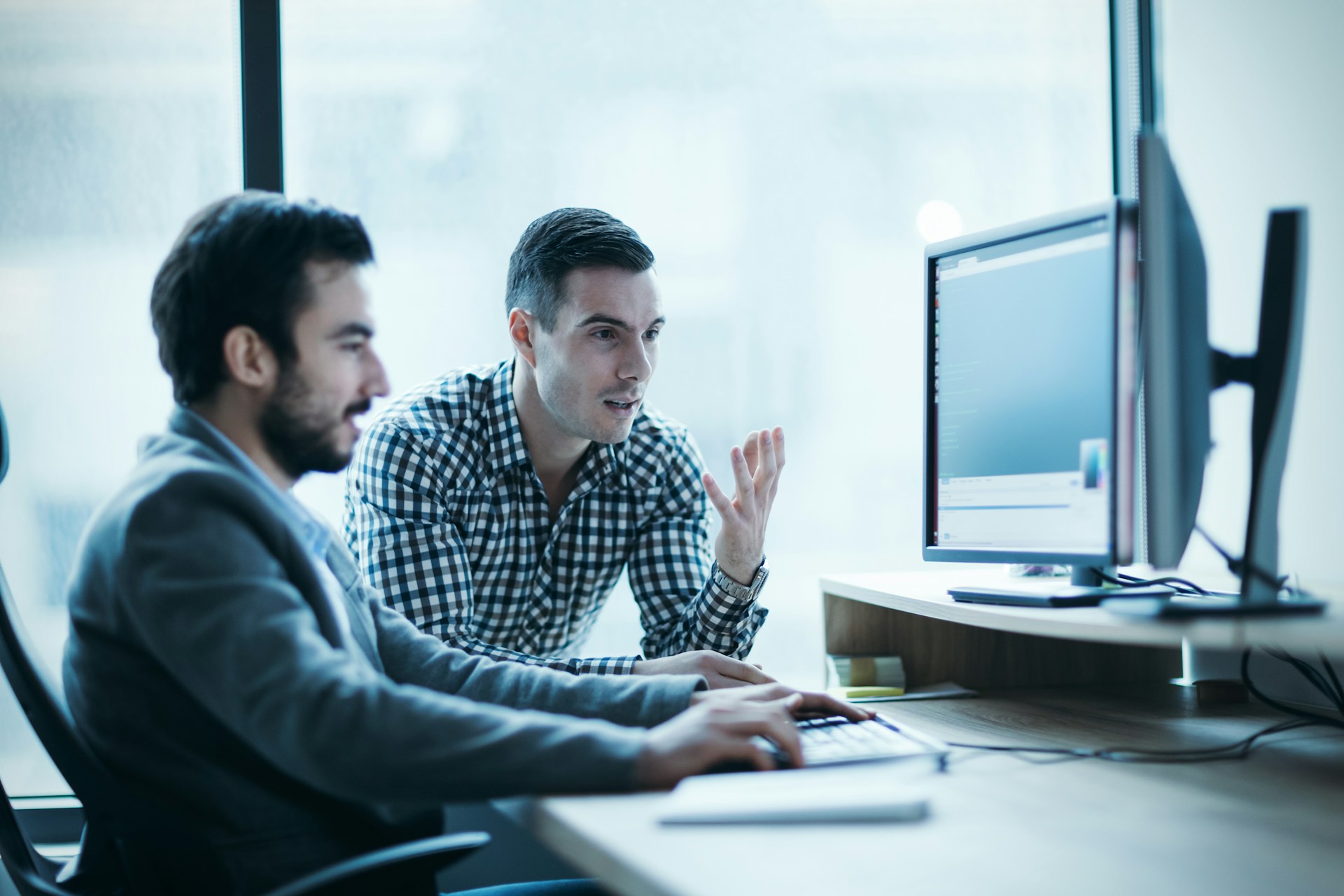 Signs It's Time to Outsource a Transaction Coordinator