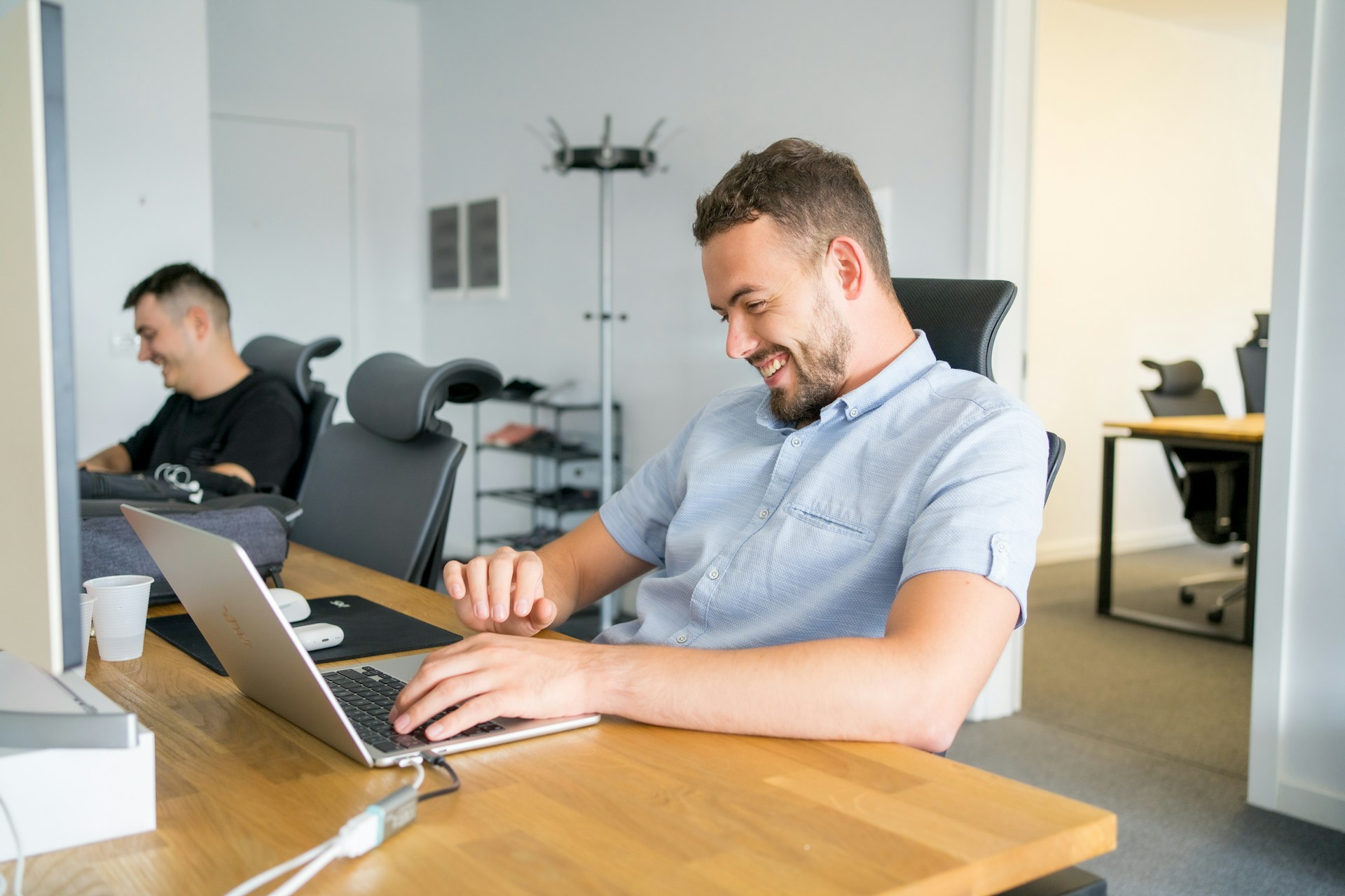 What Outsourcing Virtual Assistant Services Actually Covers