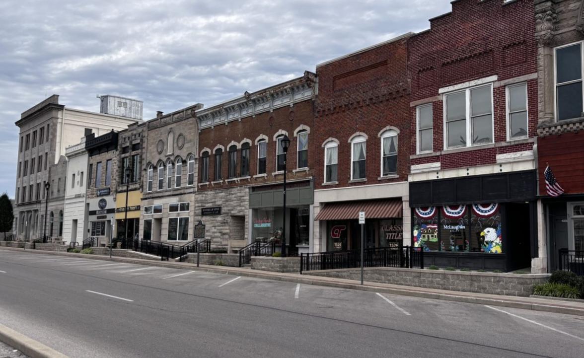 Why Bedford's Slower Pace Is Winning Over Bloomington Transplants