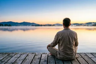 How to Quiet Mental Noise: A Stillness Coach's Method