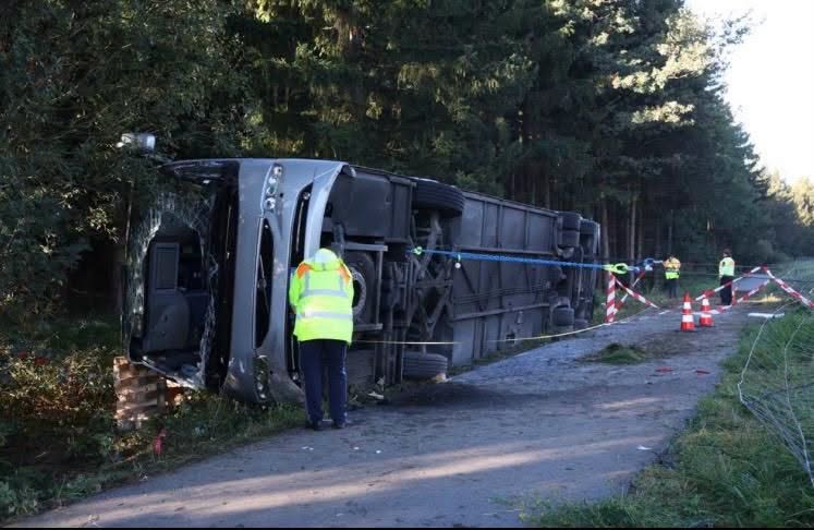 2 Pinoy patay, 26 sugatan sa pagtaob ng bus mula Milan patungong Oktoberfest sa Germany
