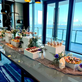 Réveillon: French Christmas Catering in Miami