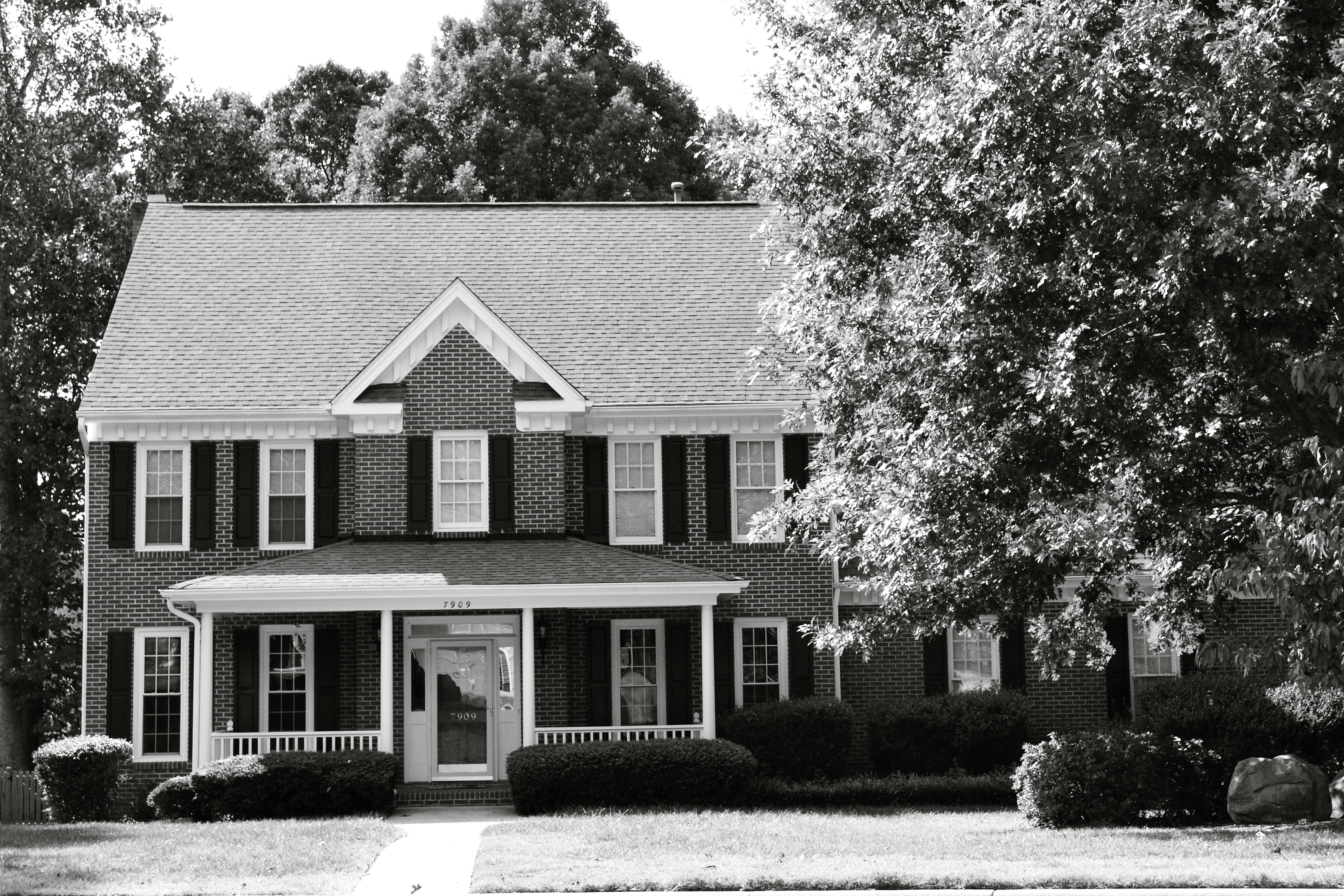 Laurel Cove Virginia Beach Neighborhood Guide: Affordable Great Neck Living with Pool Amenities