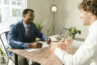 7 Questions to Ask Your Medicare Insurance Broker Before Enrollment