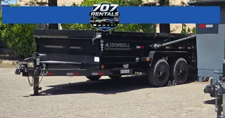 How Does the 14-Foot Dump Trailer Handle Petaluma, CA Gutter and Roof Debris Before Rainy Season?