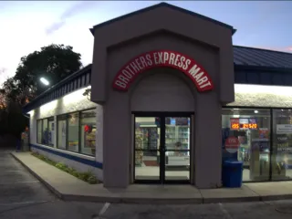 Your Go-To Gas and Convenience Store in Dunlap Everything You Need in One Stop