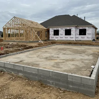 Custom vs. Production Builder Lead Times in DFW (2026) | Refind Realty DFW