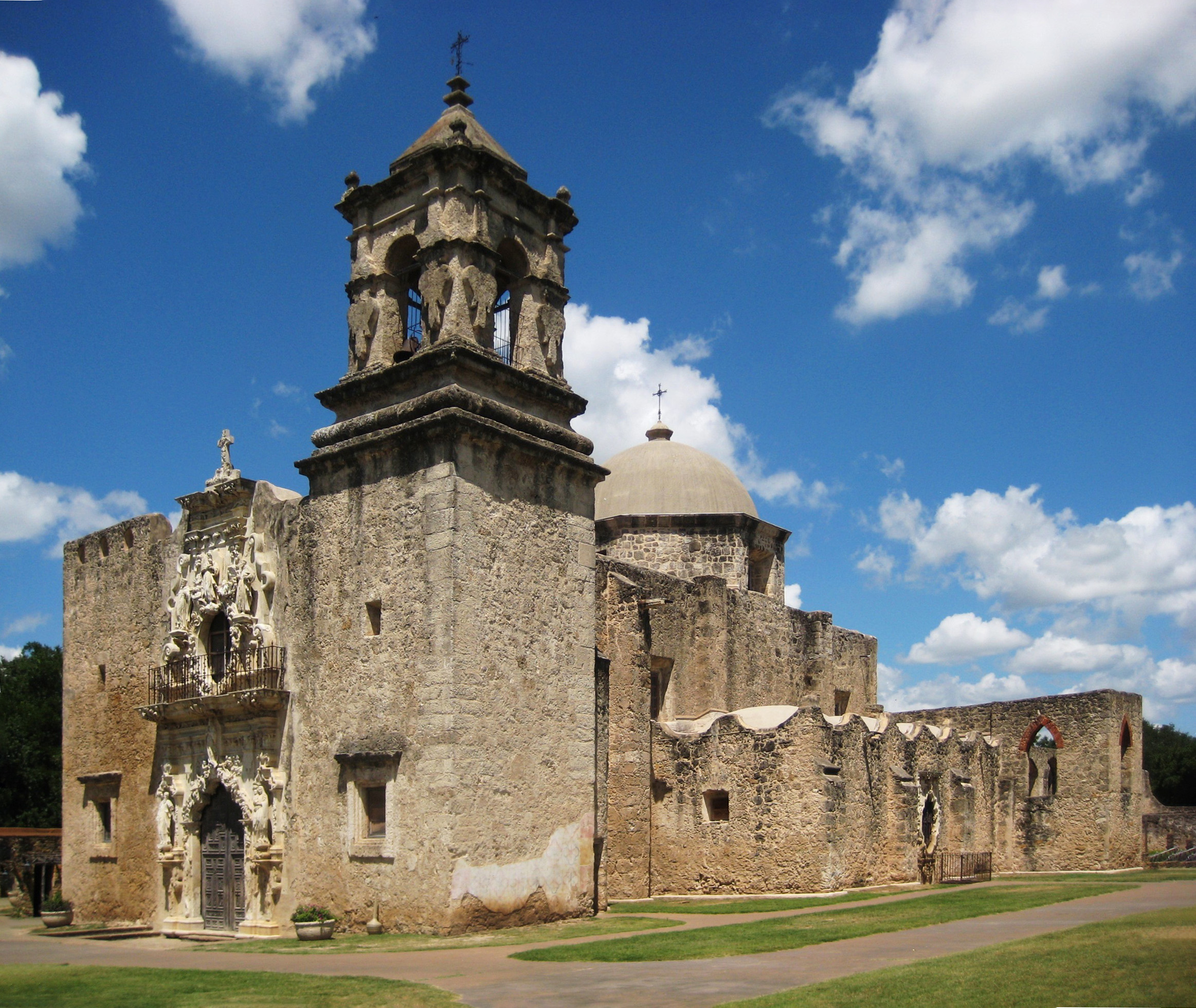 🌴 Leo Peña Placita Park: A Lively Downtown Stop in the Heart of Mission, Texas