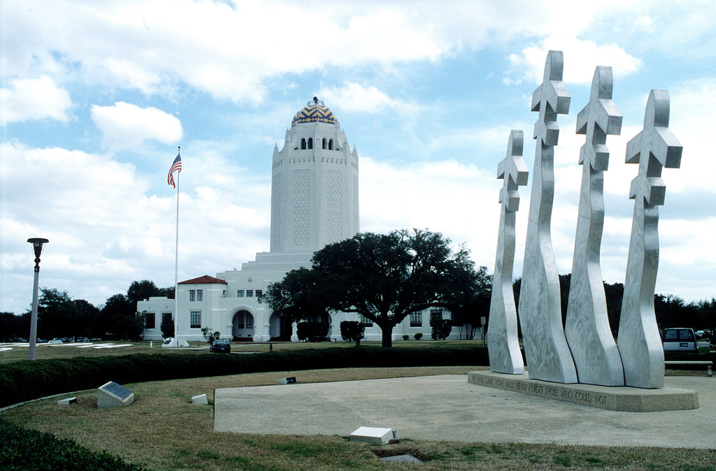 🌳 A Relaxed Day Downtown: Discover Firemen’s Park in McAllen, TX