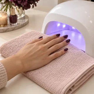 Gel manicure