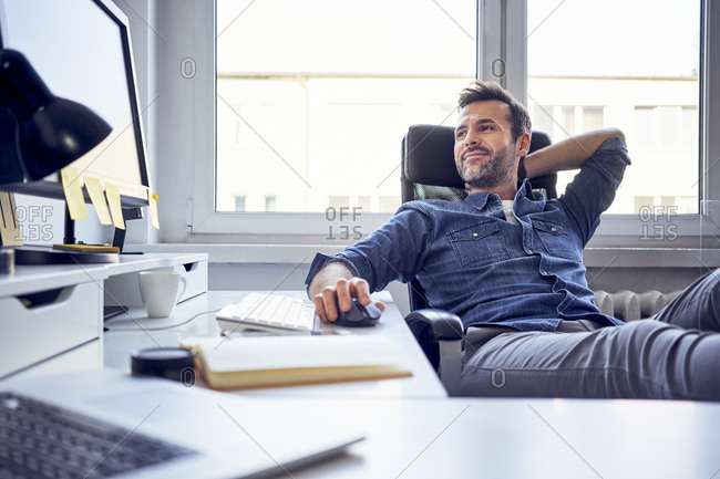 The Procrastinator's Paradox: Why Waiting Sometimes Wins in Tech