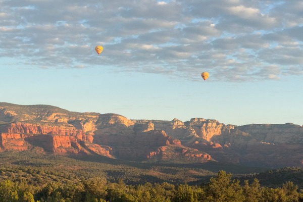 Sedona at Sunrise: Why the Early Alarm Is Worth It