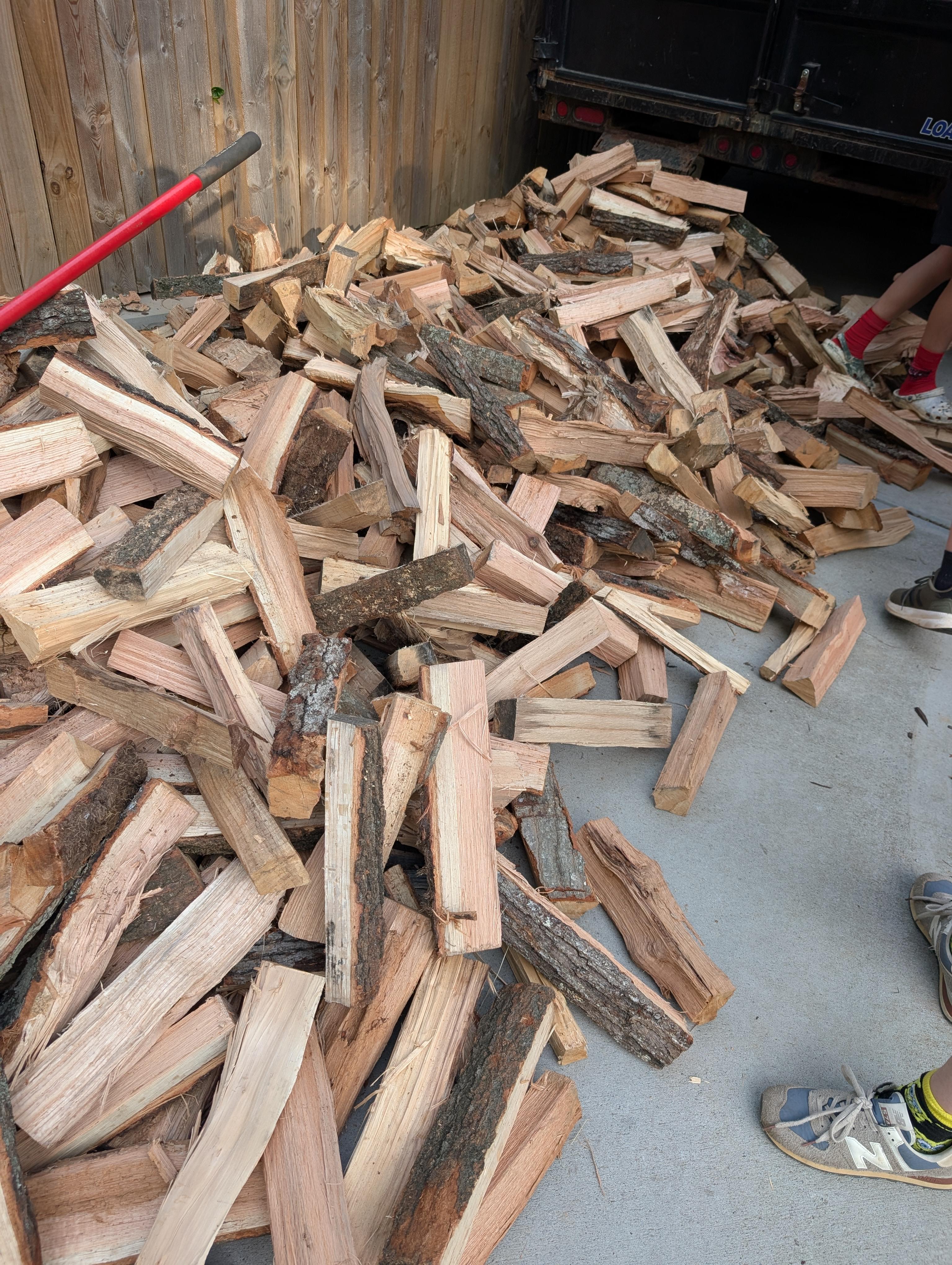Firewood for Sale in Dallas, GA: What Homeowners Should Know Before Buying Firewood