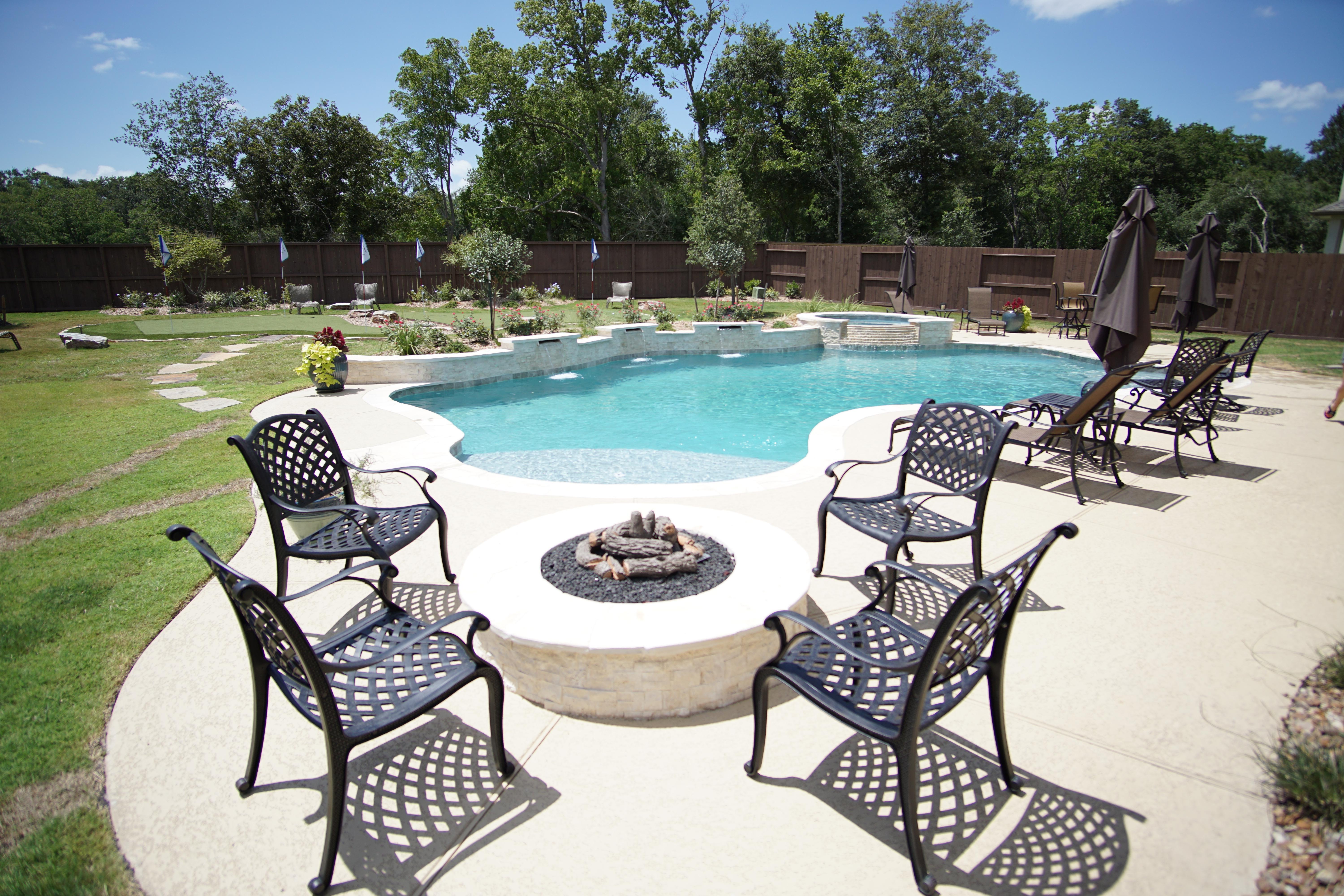 How to Choose the Right Pool Builder in Cypress, TX
