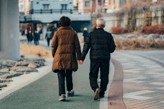 Prevent Falls: 8 Easy Changes for Seniors to Stay Safe