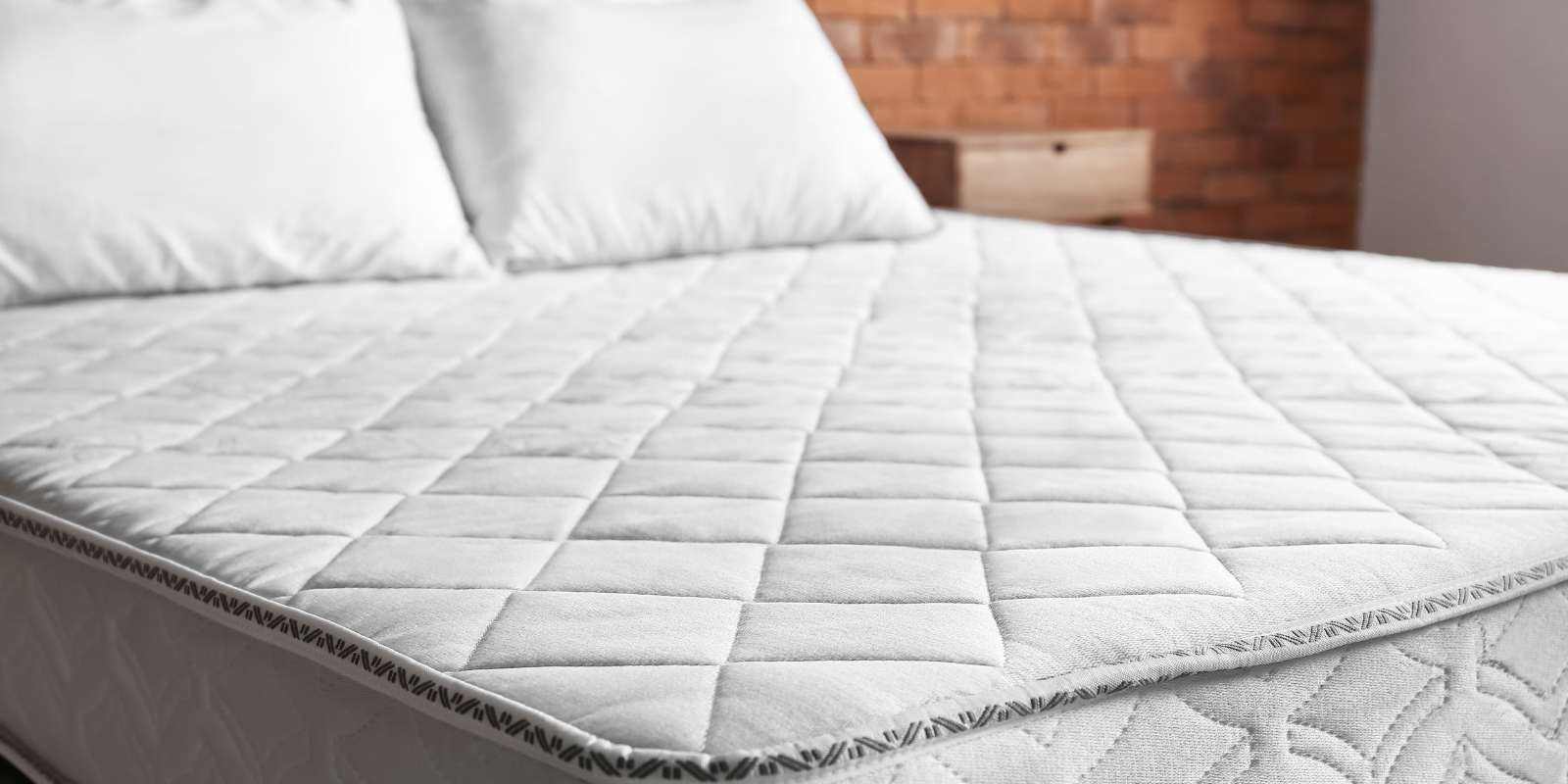 What Is a Hybrid Mattress? A Complete Guide | Mattress Lux