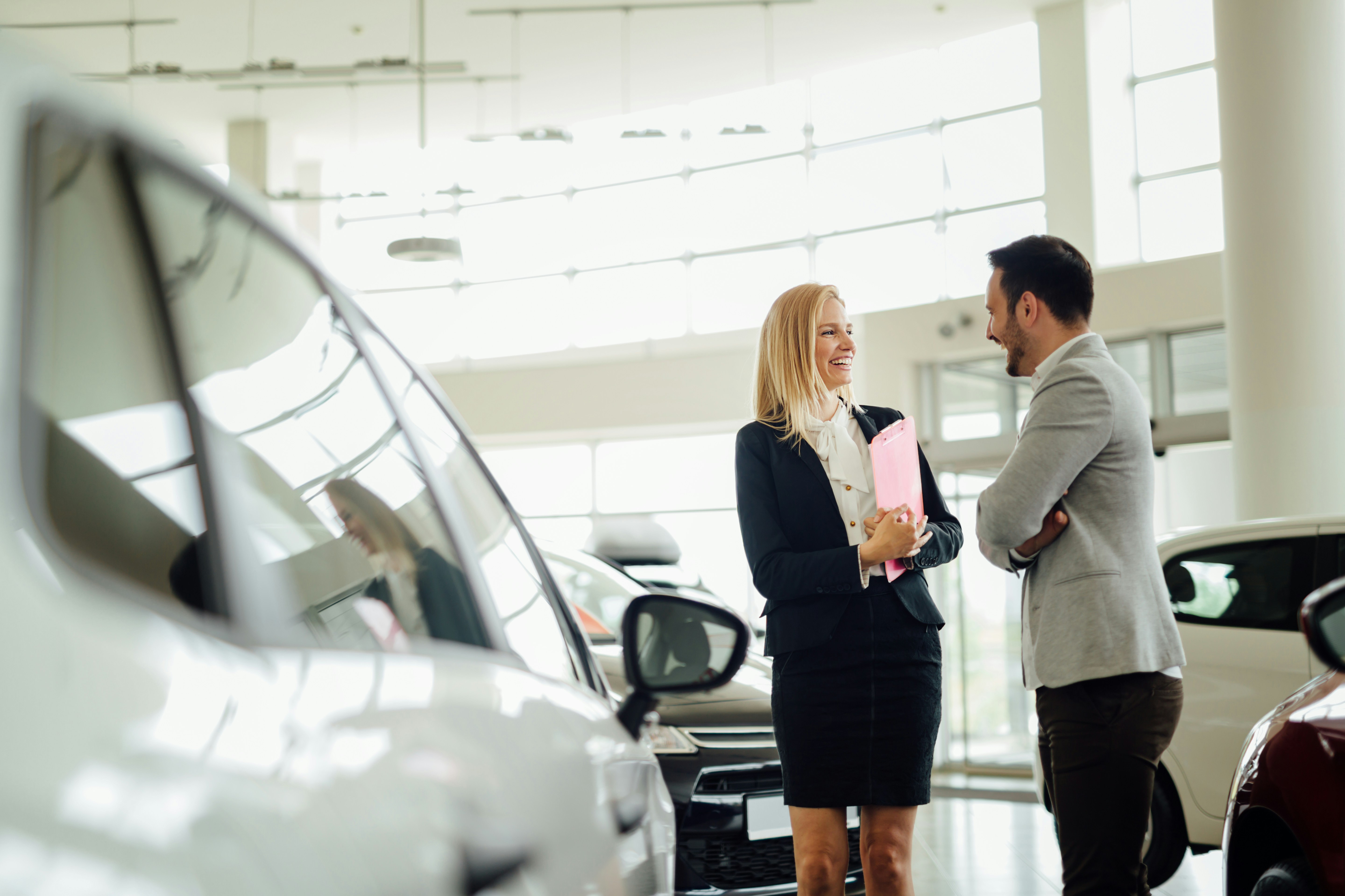 Flat Rate vs APR in Car Finance: Why the Difference Can Cost You More Than You Think