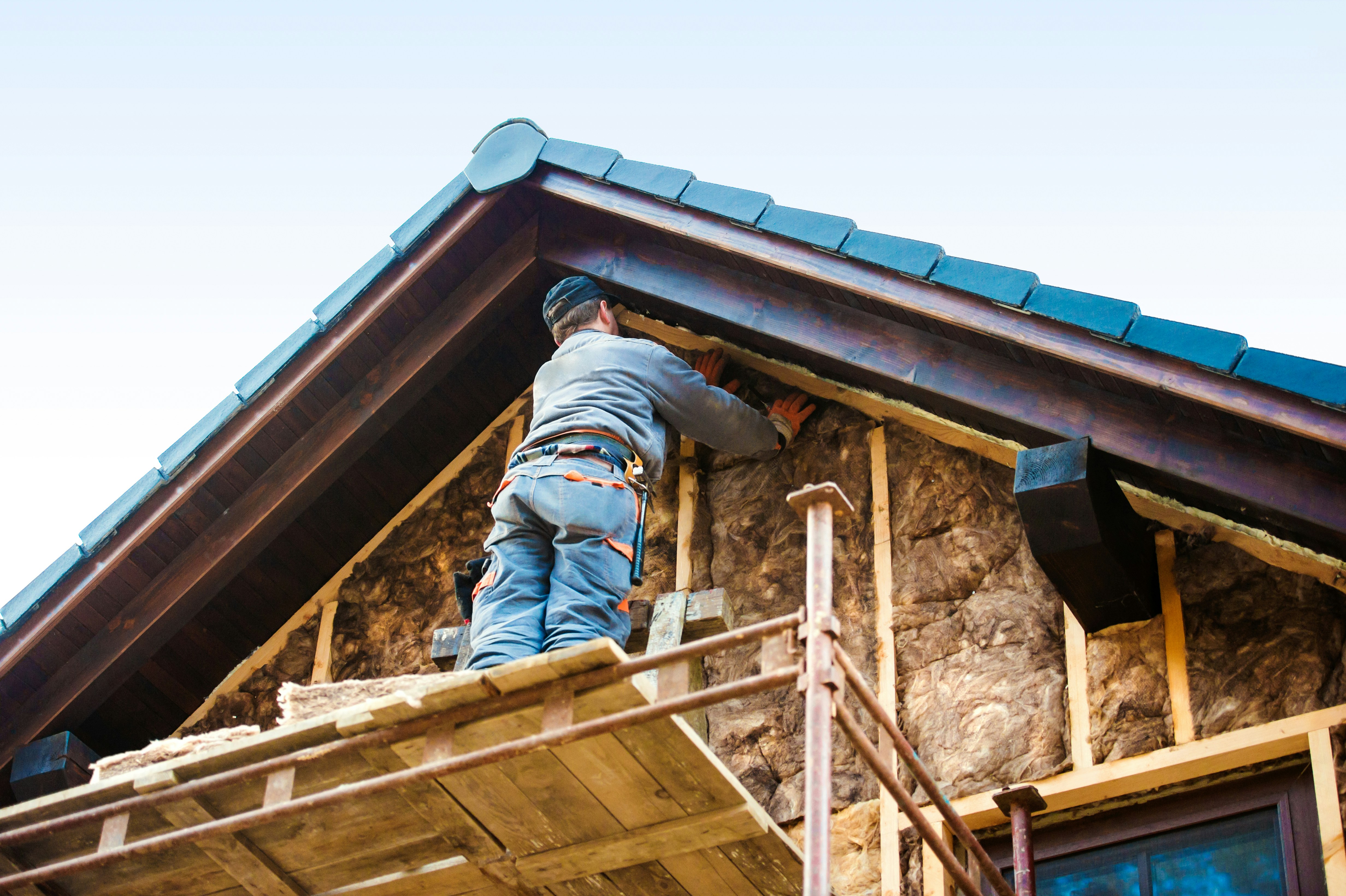 Communal Area Disrepair: Can You Claim for Problems in Hallways, Lifts, and Shared Entrances?