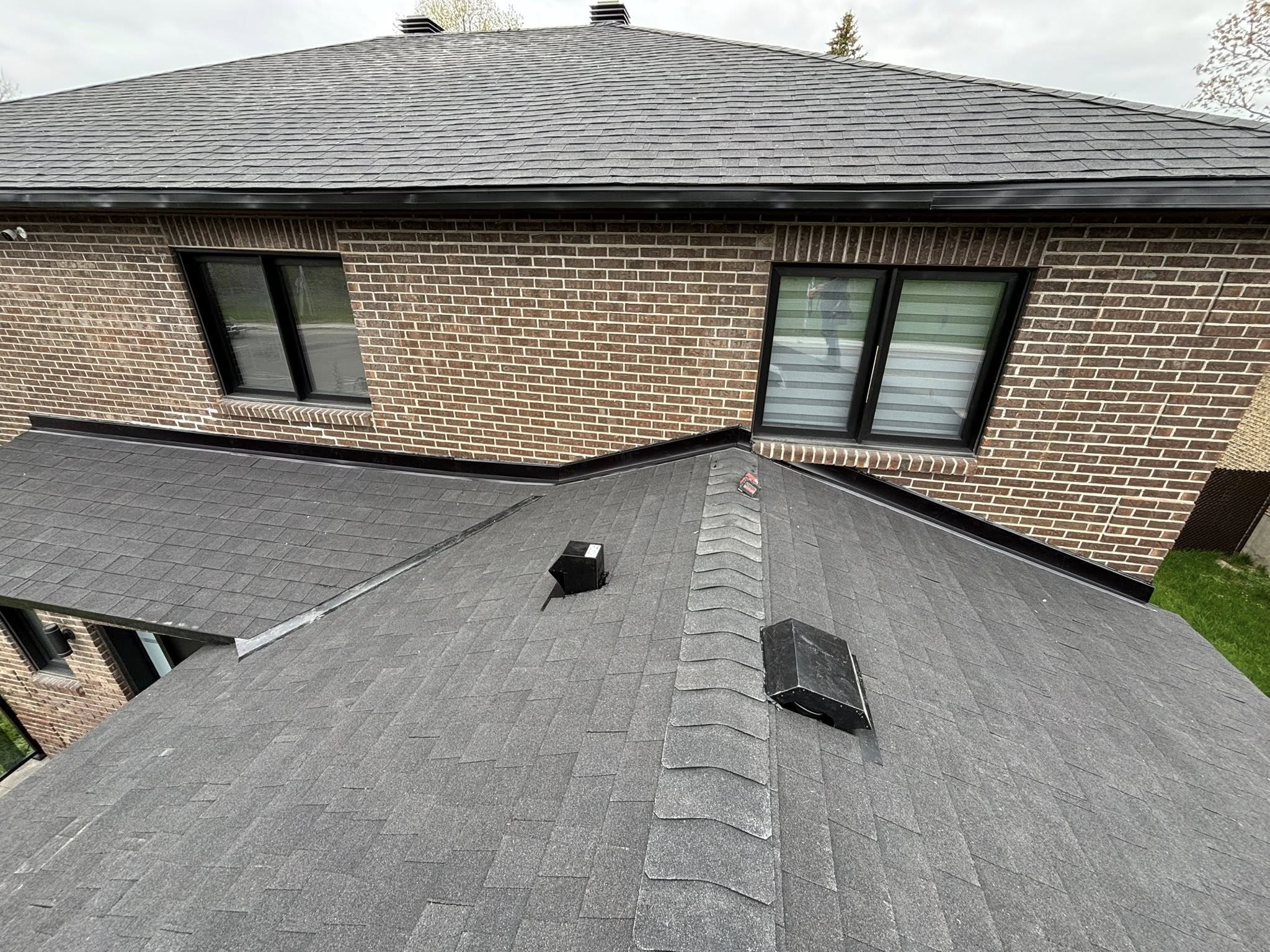 How to Prepare Your Roof for Montreal Winters: Essential Tips from a Local Roofer