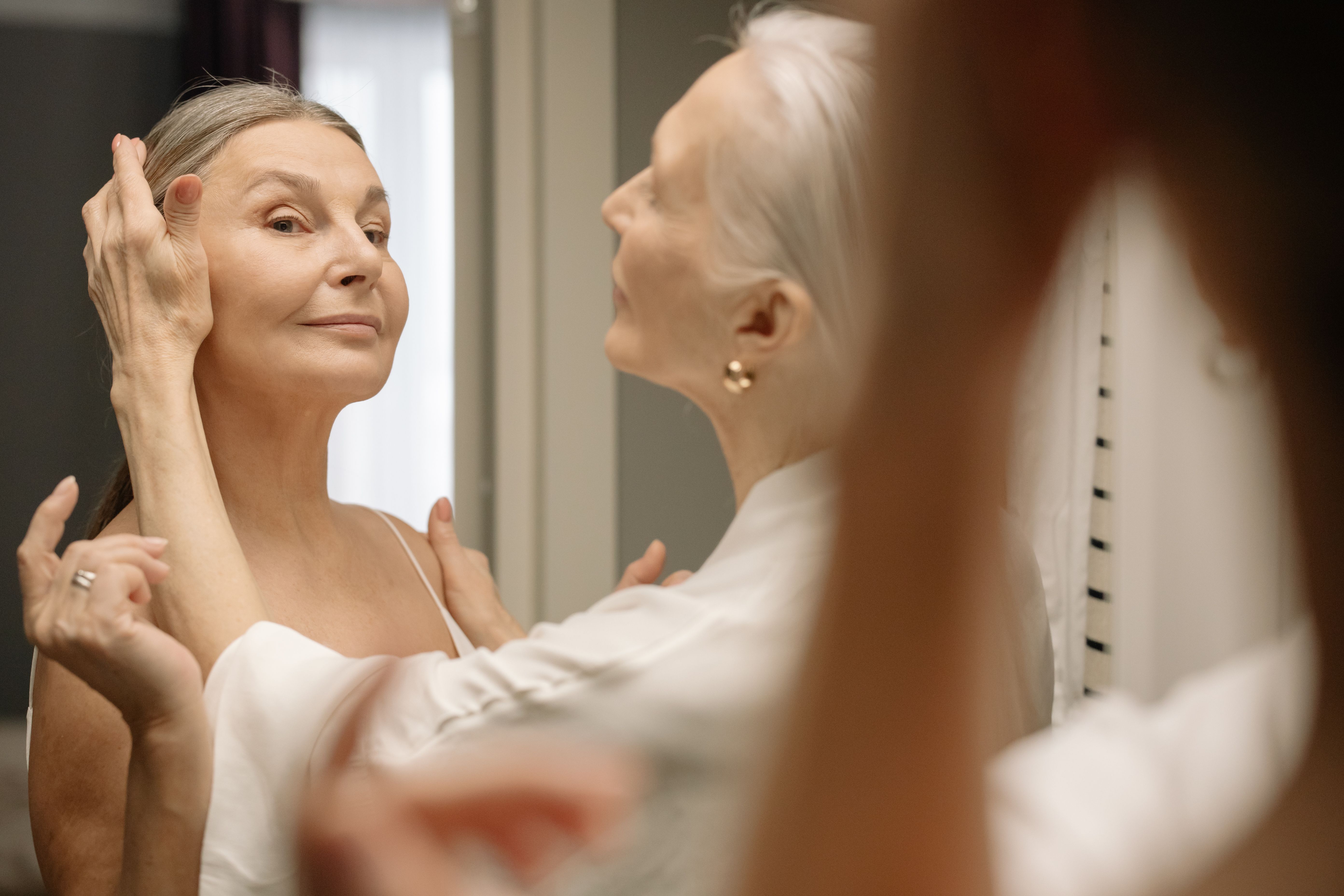 Why We Fear Dermal Fillers: Understanding Facial Aging Beyond Social Media