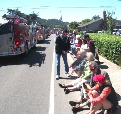 There Goes The Parade #381