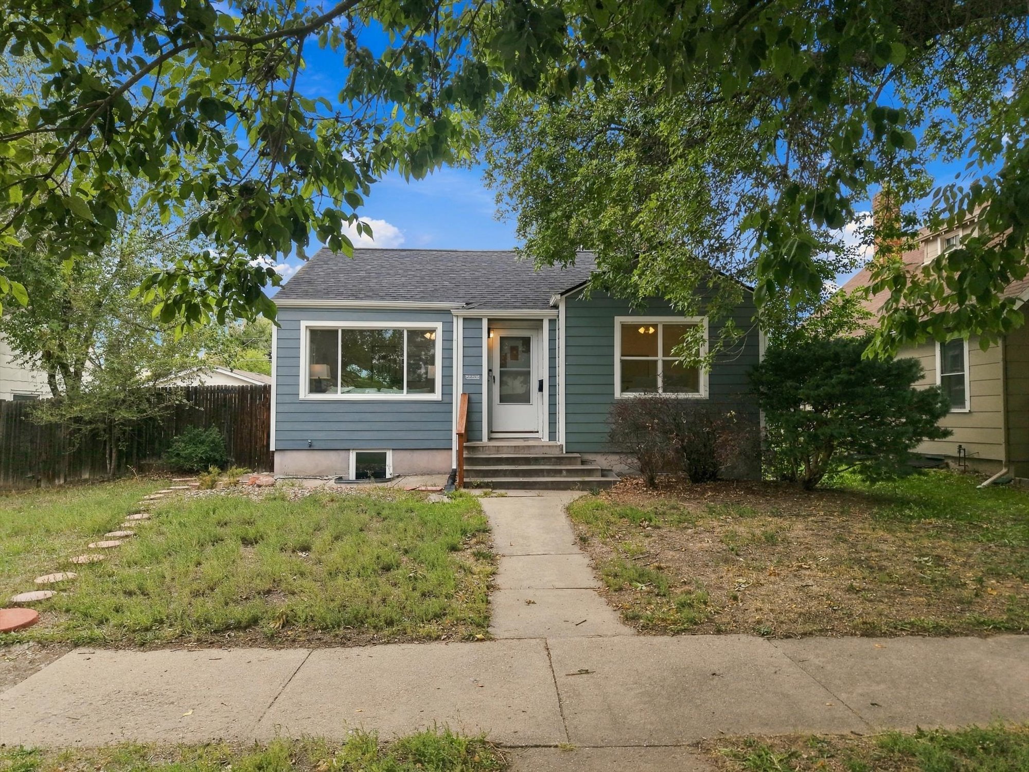 ACTIVE! 2285 S Williams St